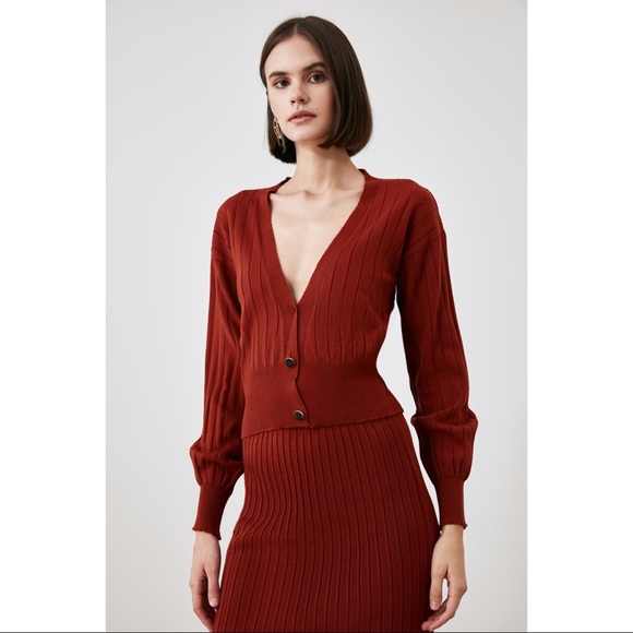 2 Piece Red Knitwear V Neck Cardigan Skirt Set - Picture 4 of 5